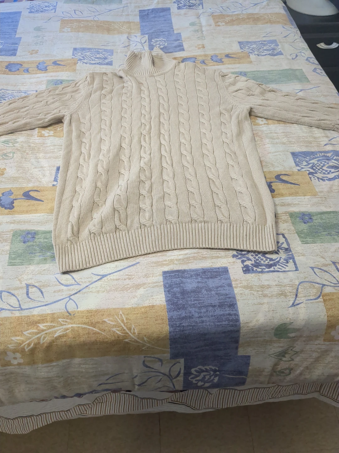 Men's turtle neck long sleeves knitted