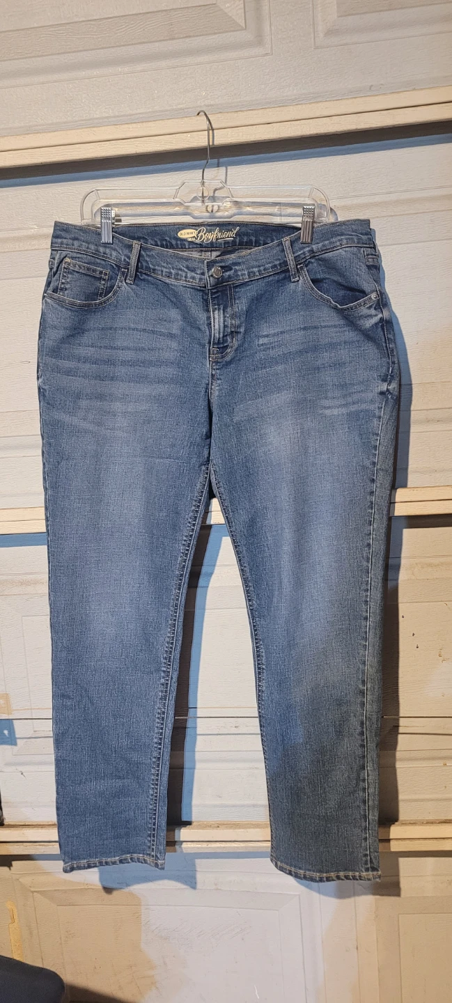 Old Navy Boyfriend Jeans - Size 14 Regular