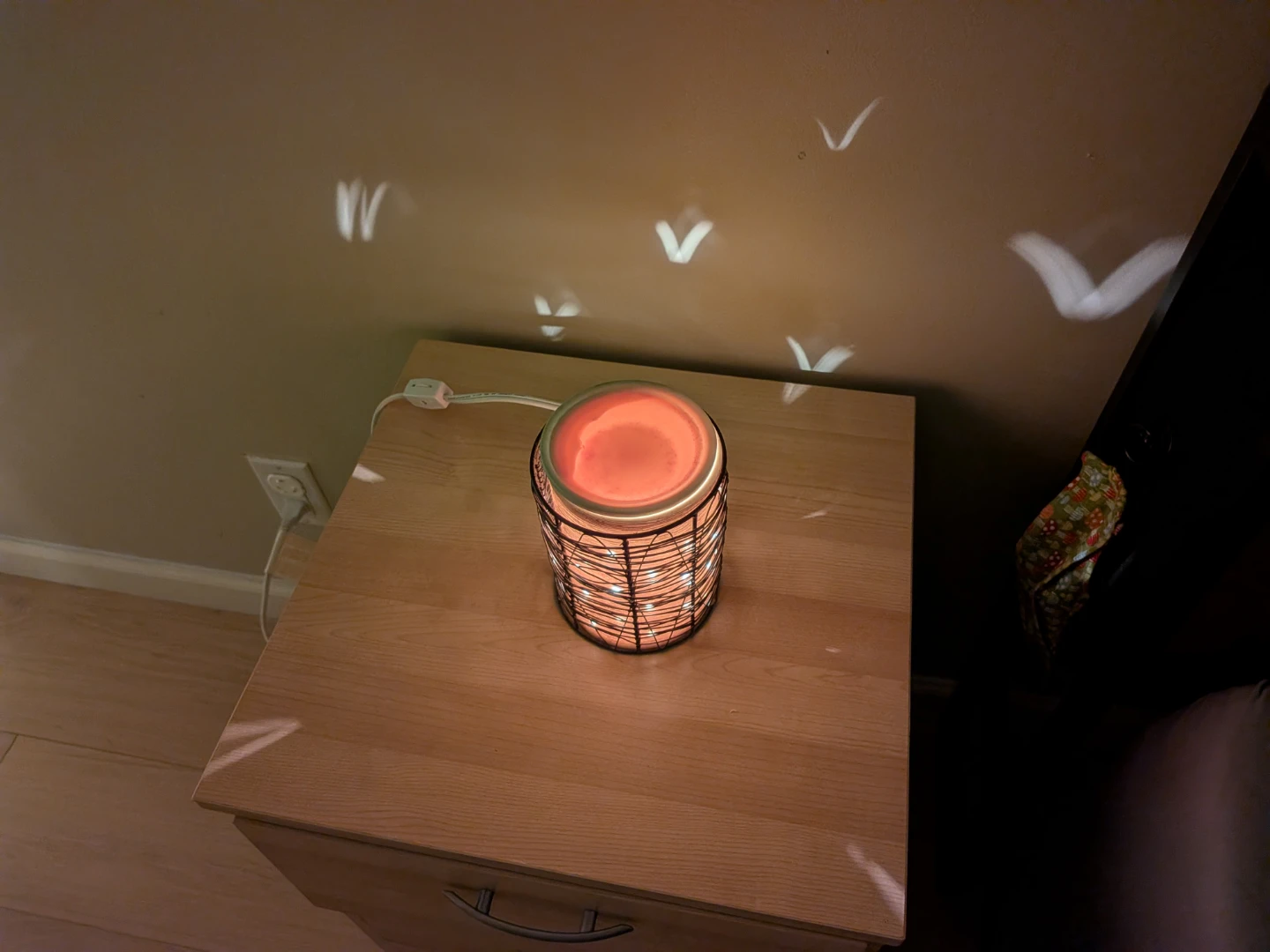 Scentsy Wire Wax Warmer/Lamp - photo 2
