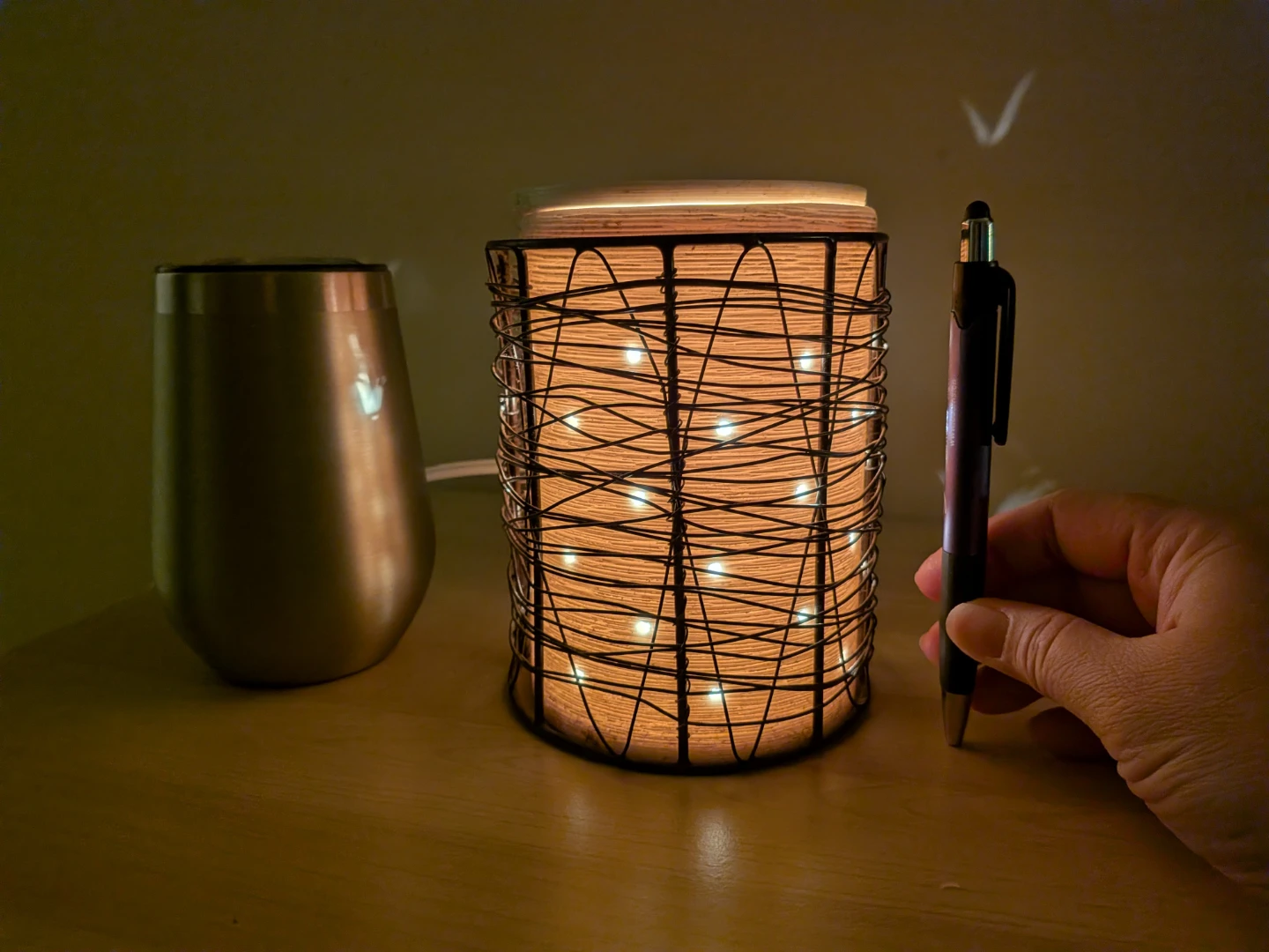 Scentsy Wire Wax Warmer/Lamp - photo 3