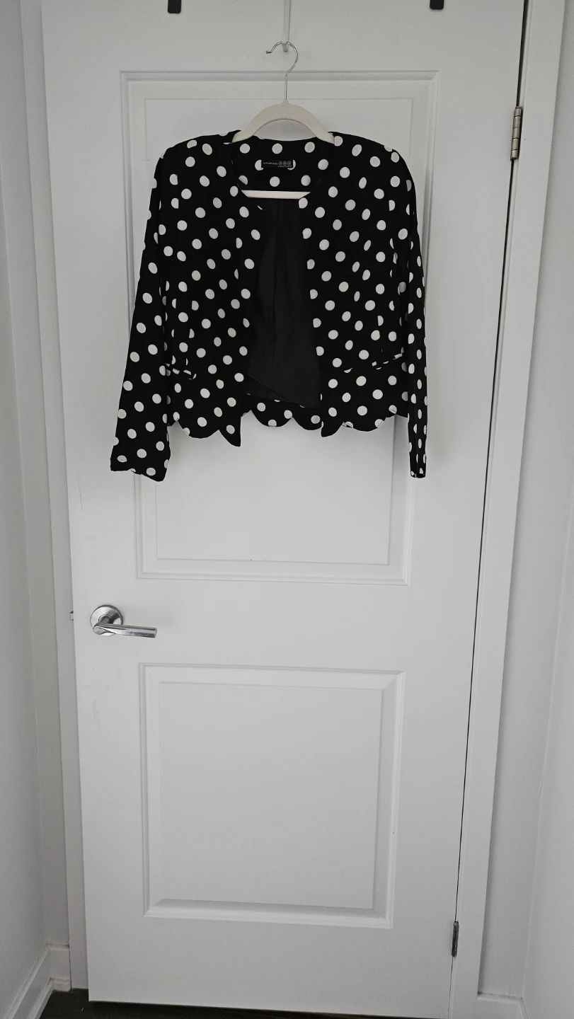 Size 6, Black and White Polka Dot Short Blazer (UK Size 10) - photo 5