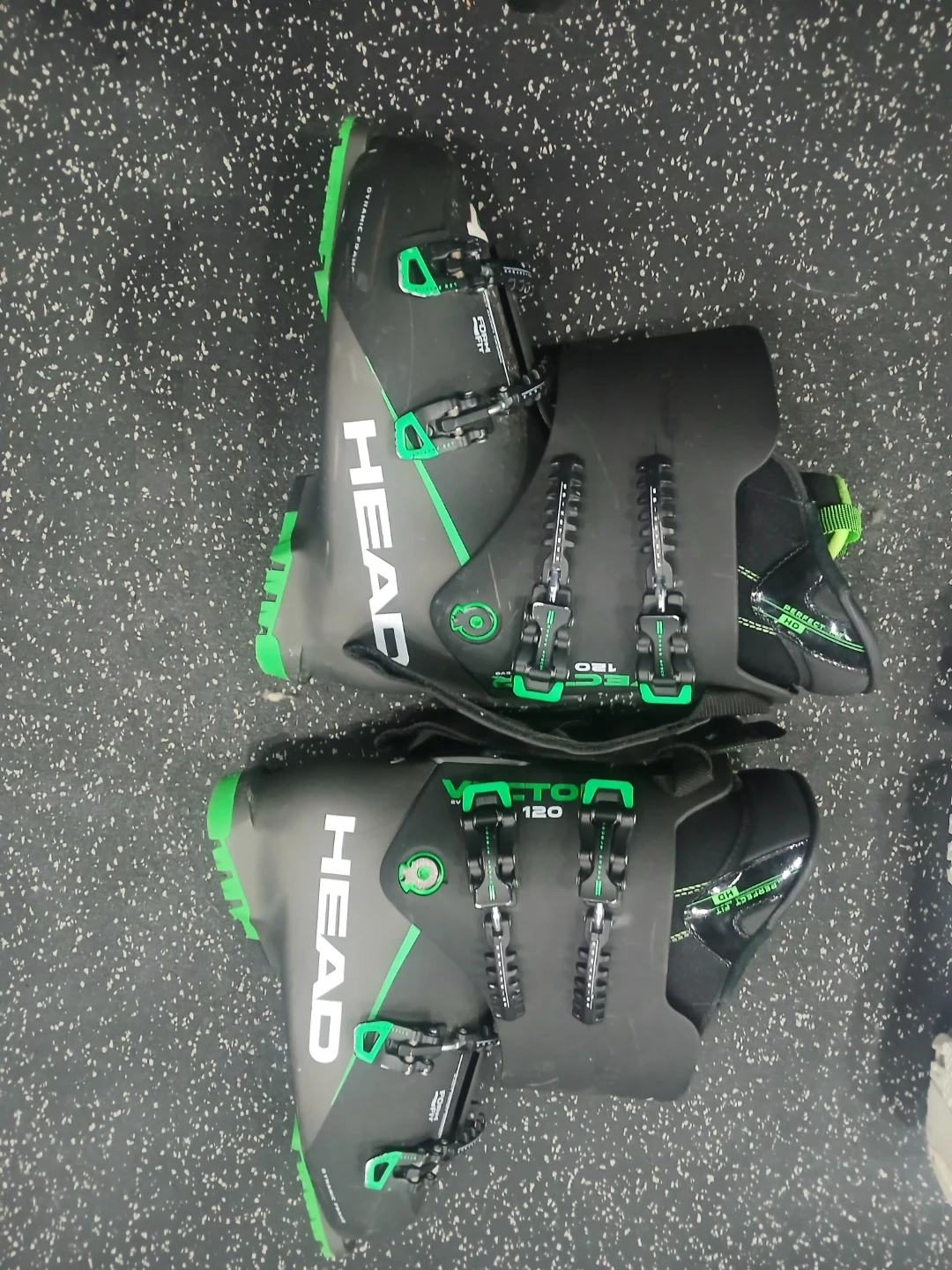 HEAD Vector 120 Ski Boots