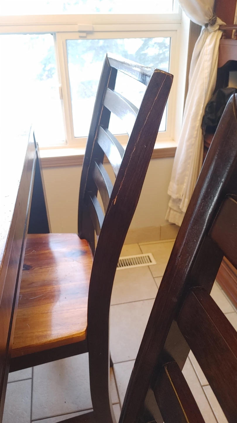 Extendable Dining Table and 4 Chairs - photo 4