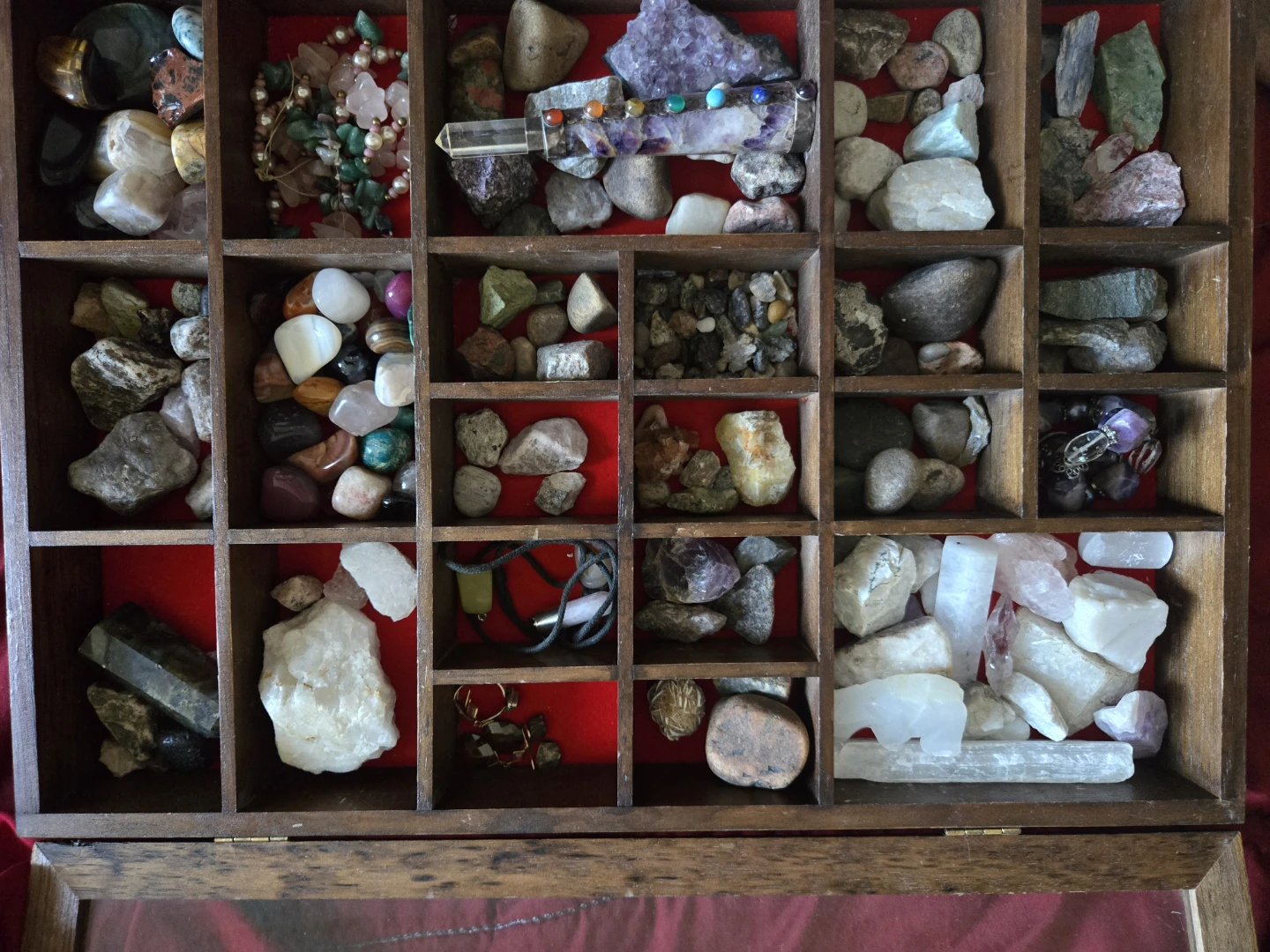 Assorted Crystal and Gemstone Collection in Wooden Box - photo 4