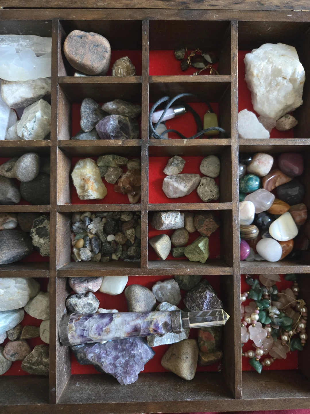 Assorted Crystal and Gemstone Collection in Wooden Box - photo 5