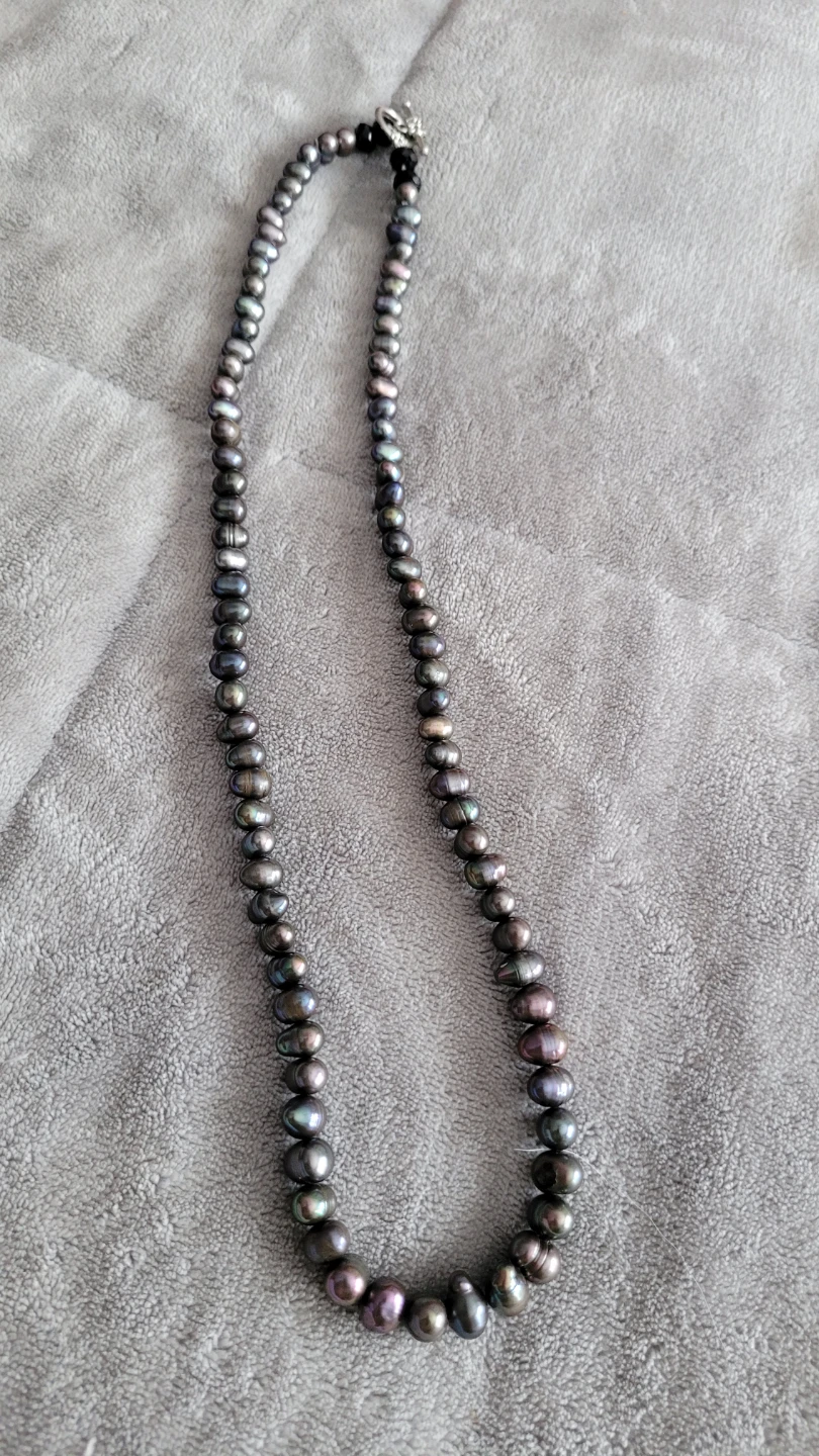 Black Freshwater Pearl Necklace with Silver Clasp - photo 4