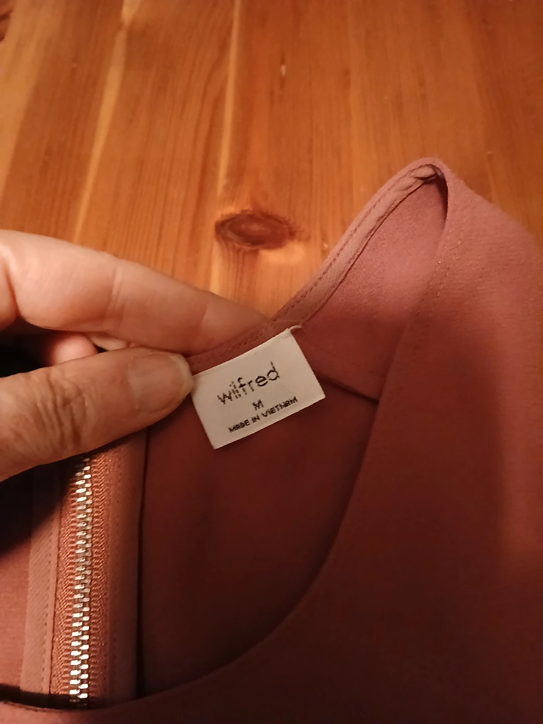 Wilfred Sleeveless Top - Size Medium - photo 3