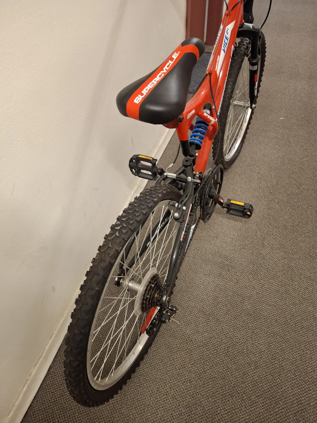 Supercycle Vice Mountain Bike - Red