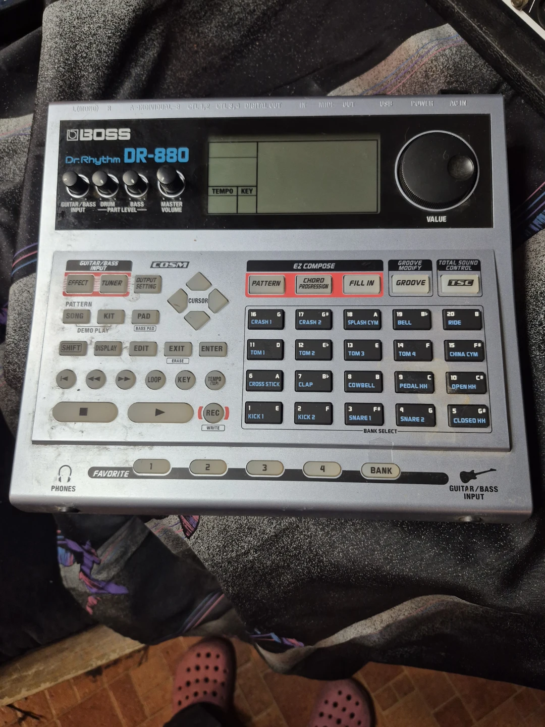 BOSS DR-880 Rhythm Drum Machine