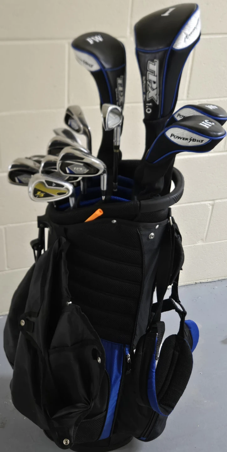 Mens Right Handed Golf Clubs, Bag, Tees, Balls