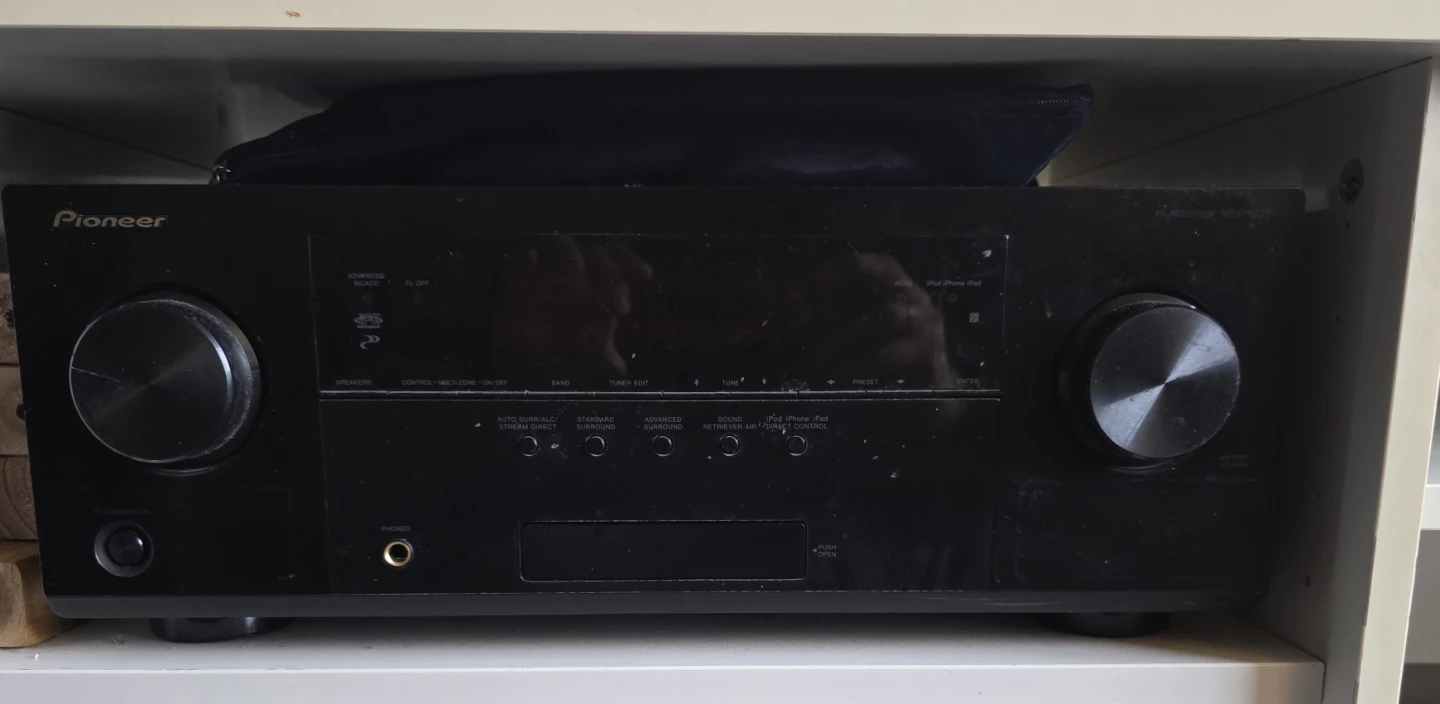 Pioneer Audio Video Receiver - No sound - For Parts -  VSX-1027