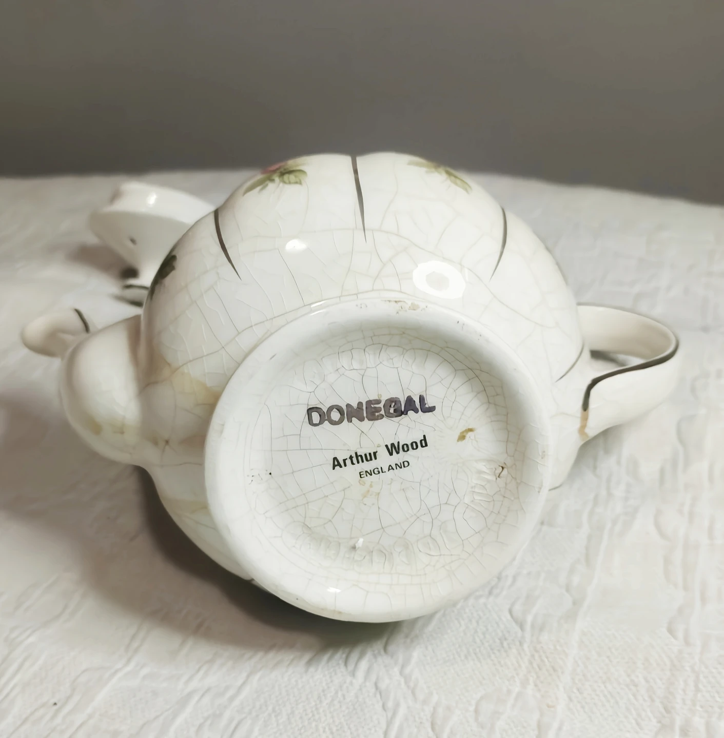 Arthur Wood Donegal Teapot with Pink Roses and Gold Trim - photo 2