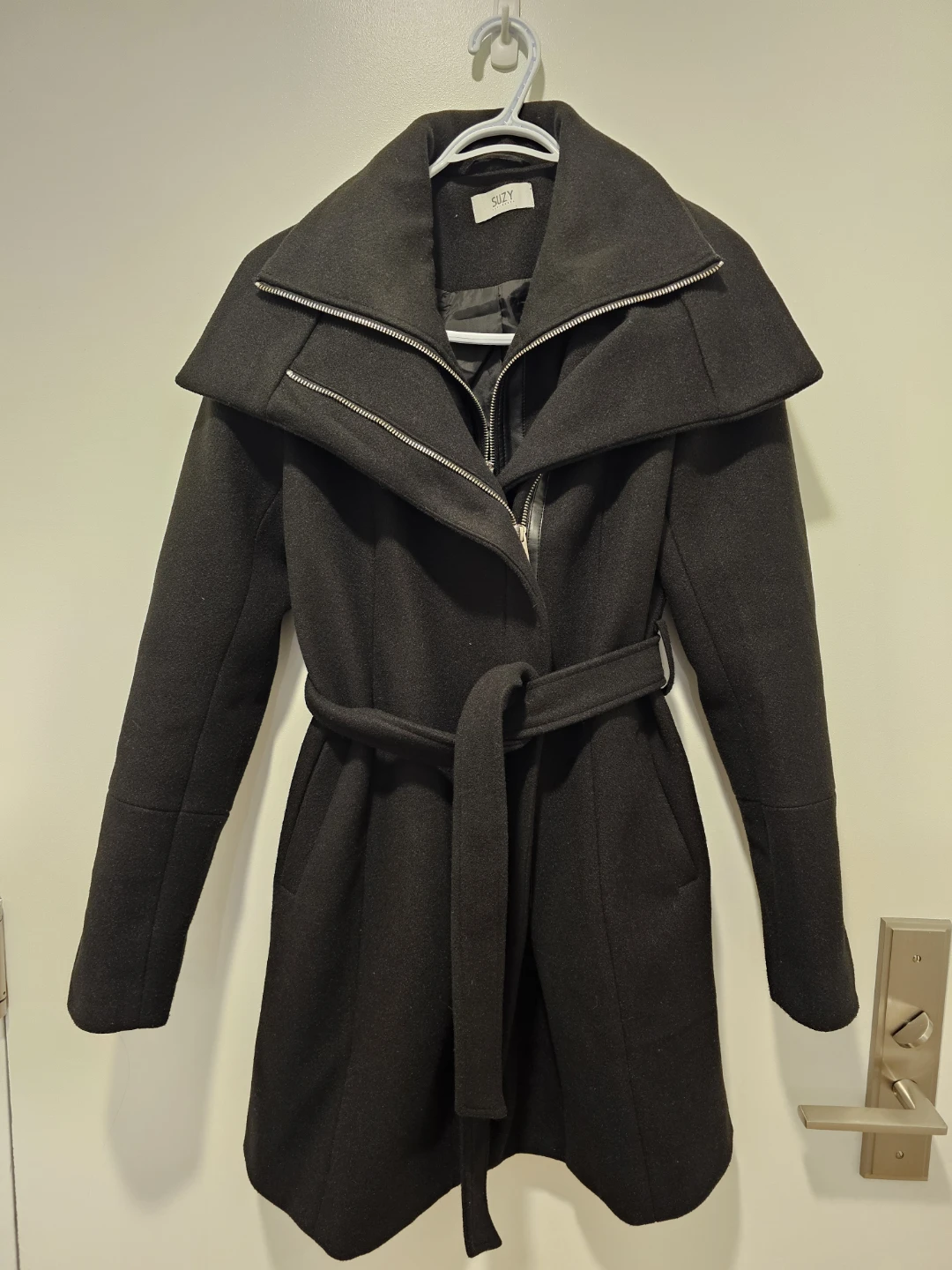 Suzy Women's Black Belted Coat
