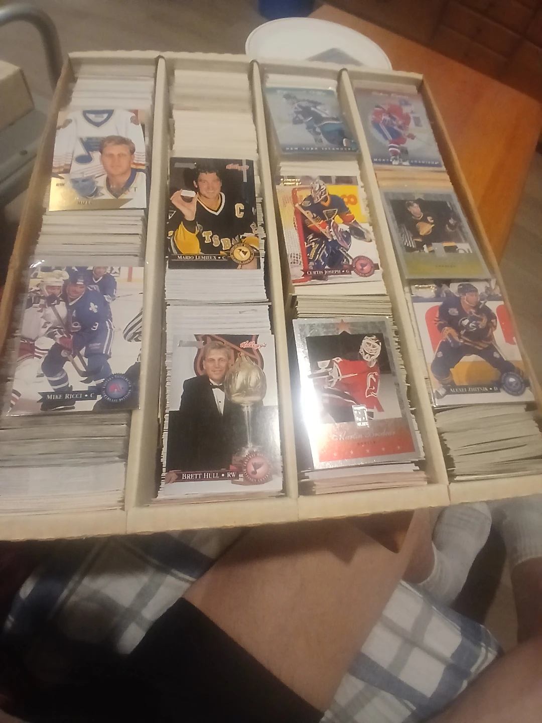 Assorted sports cards from the 90s up to 2023 - photo 2