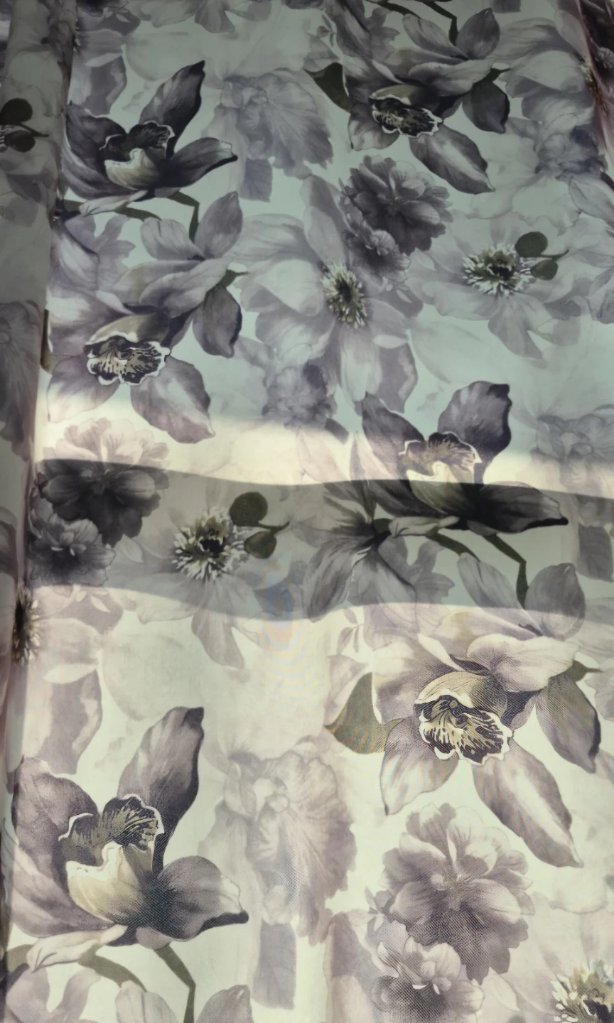 Nine Floral Print Curtains - photo 3