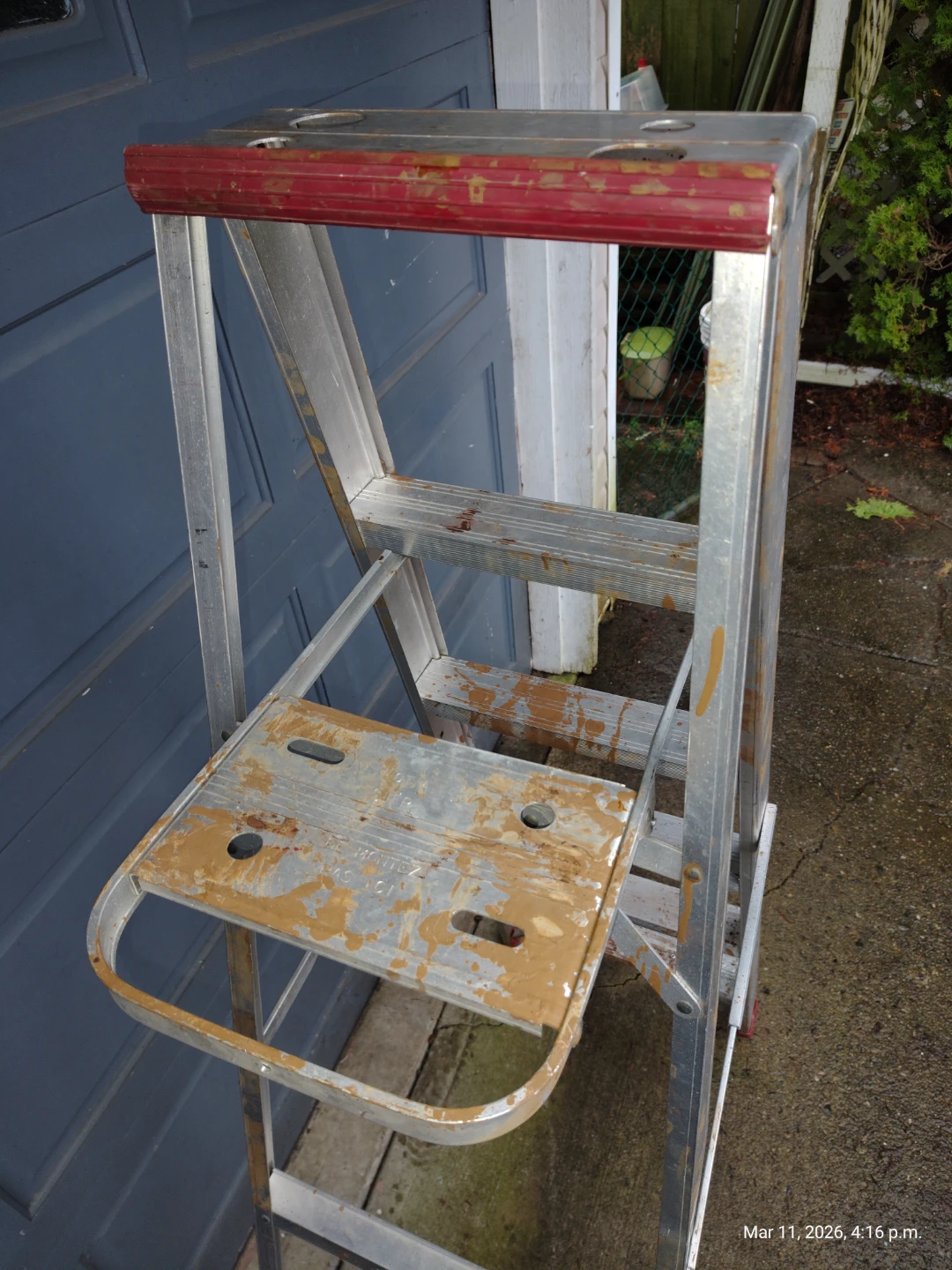 6ft Aluminum Folding Ladder - photo 2