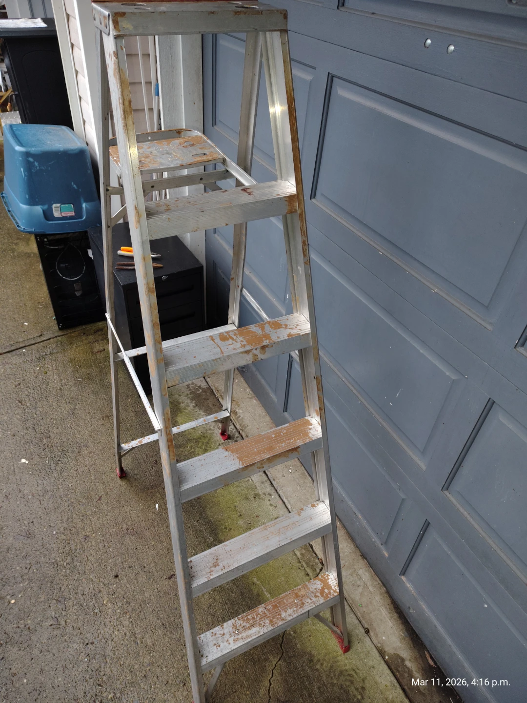 6ft Aluminum Folding Ladder - photo 5