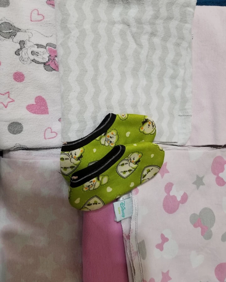 Swaddles (6) and shoes - photo 2