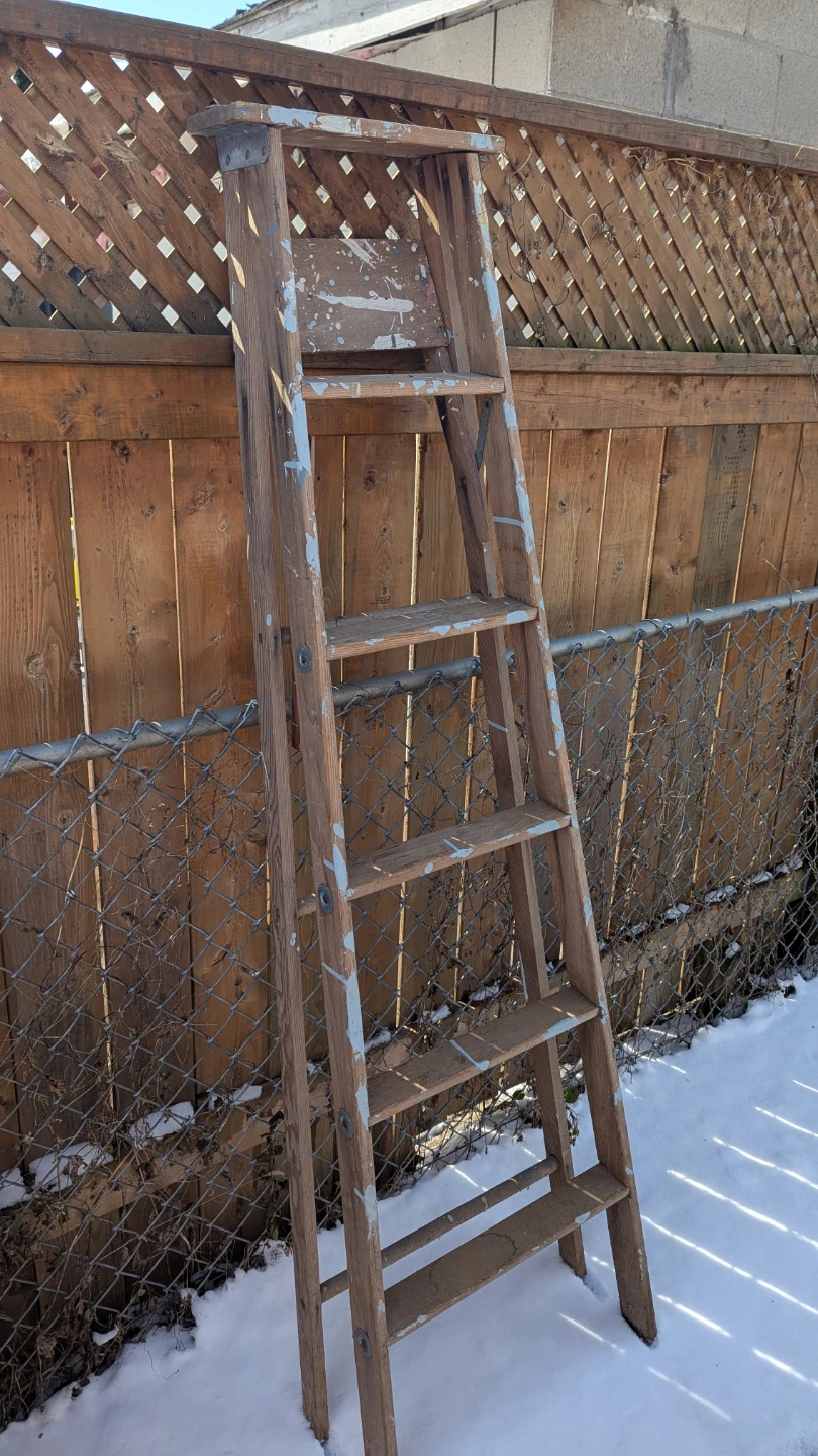 Wooden Step Ladder - photo 2