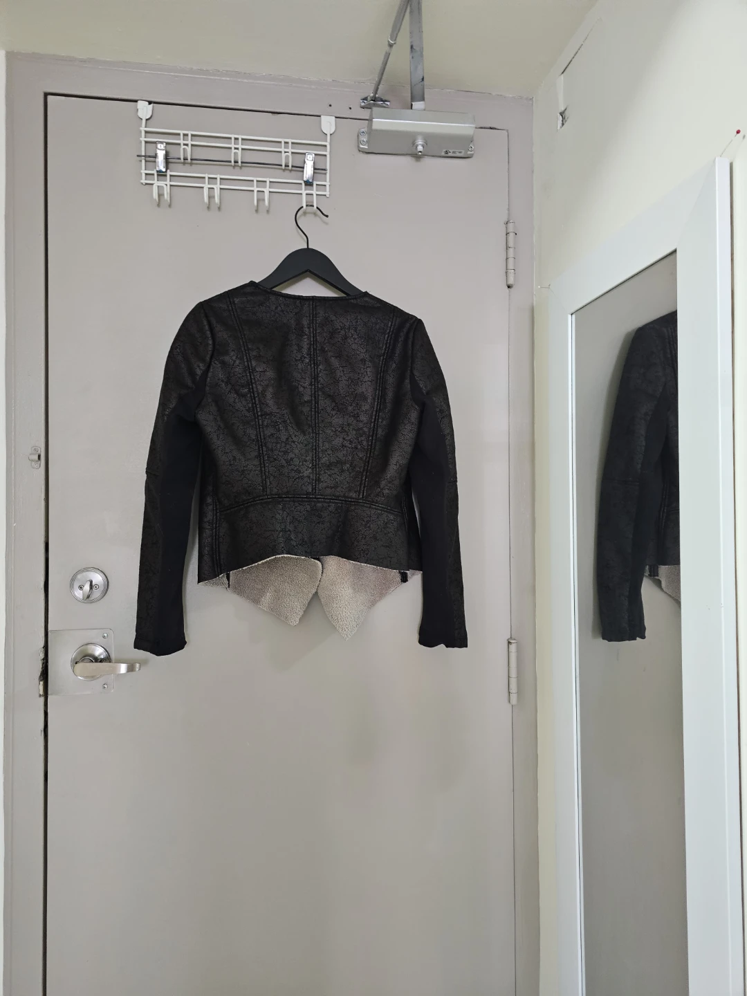 Matty M Faux Leather Sherpa Lined Jacket - Size S - photo 4