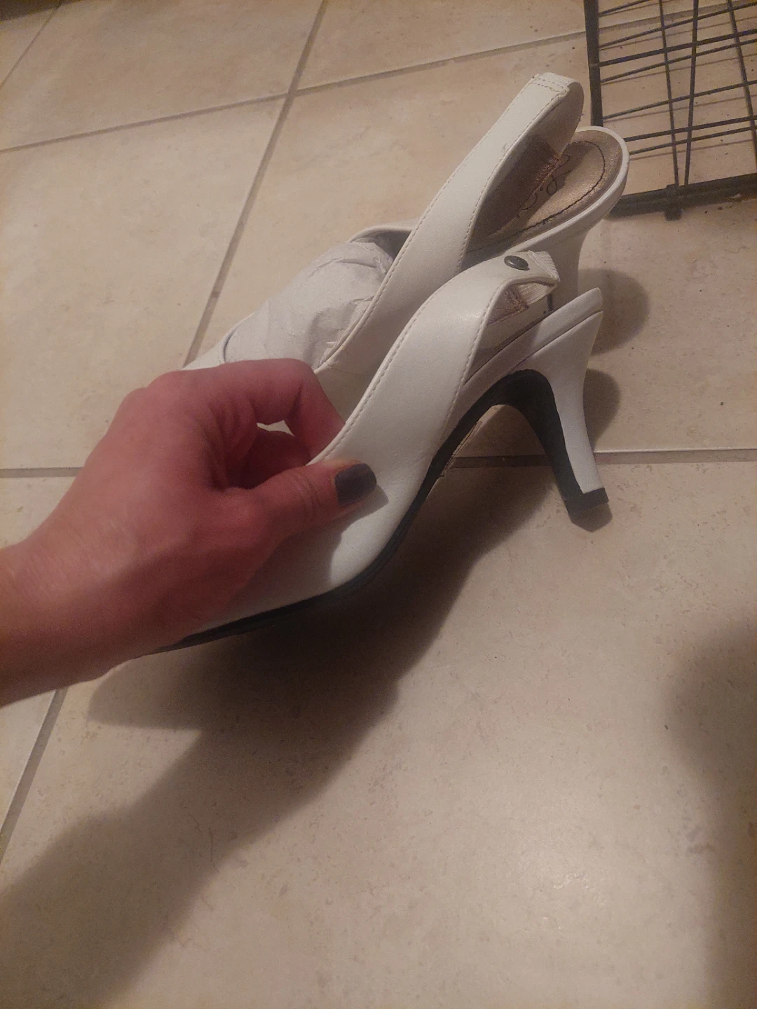 Life Stride Women's White Slingback Heels Size 8.5 - photo 4