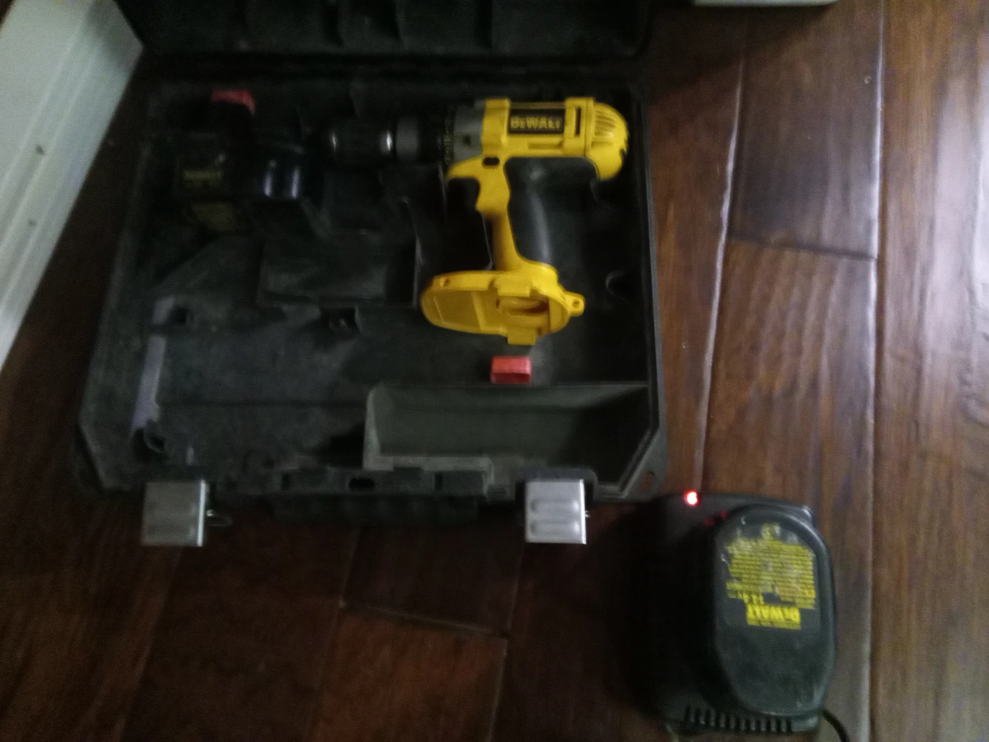 DeWalt 14.4V Cordless Drill with Case and Charger - photo 2