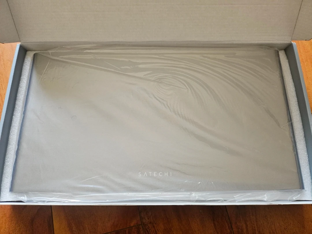 Satechi Slim Monitor Stand - photo 2
