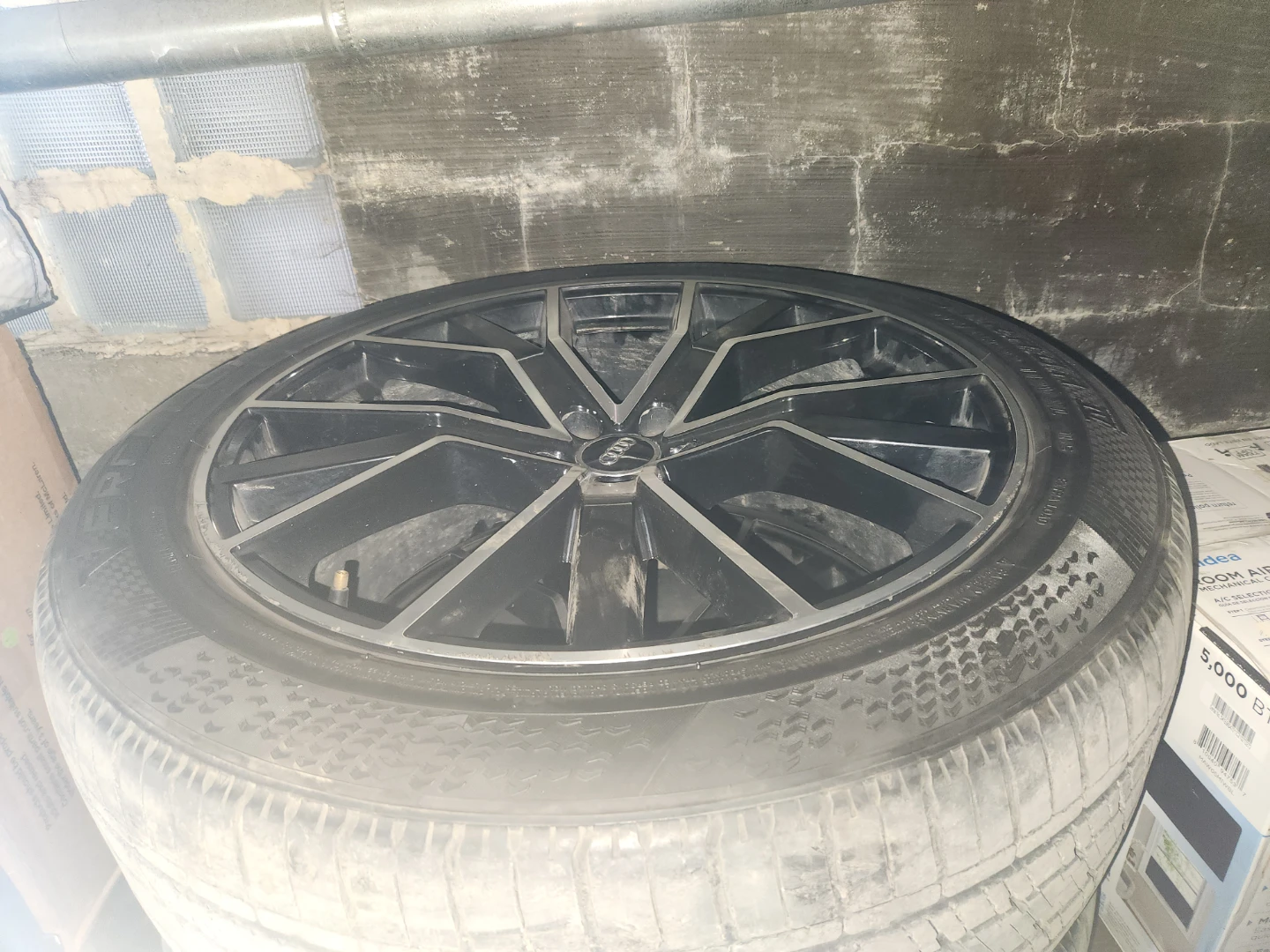 Audi Q7 Alloy Wheel