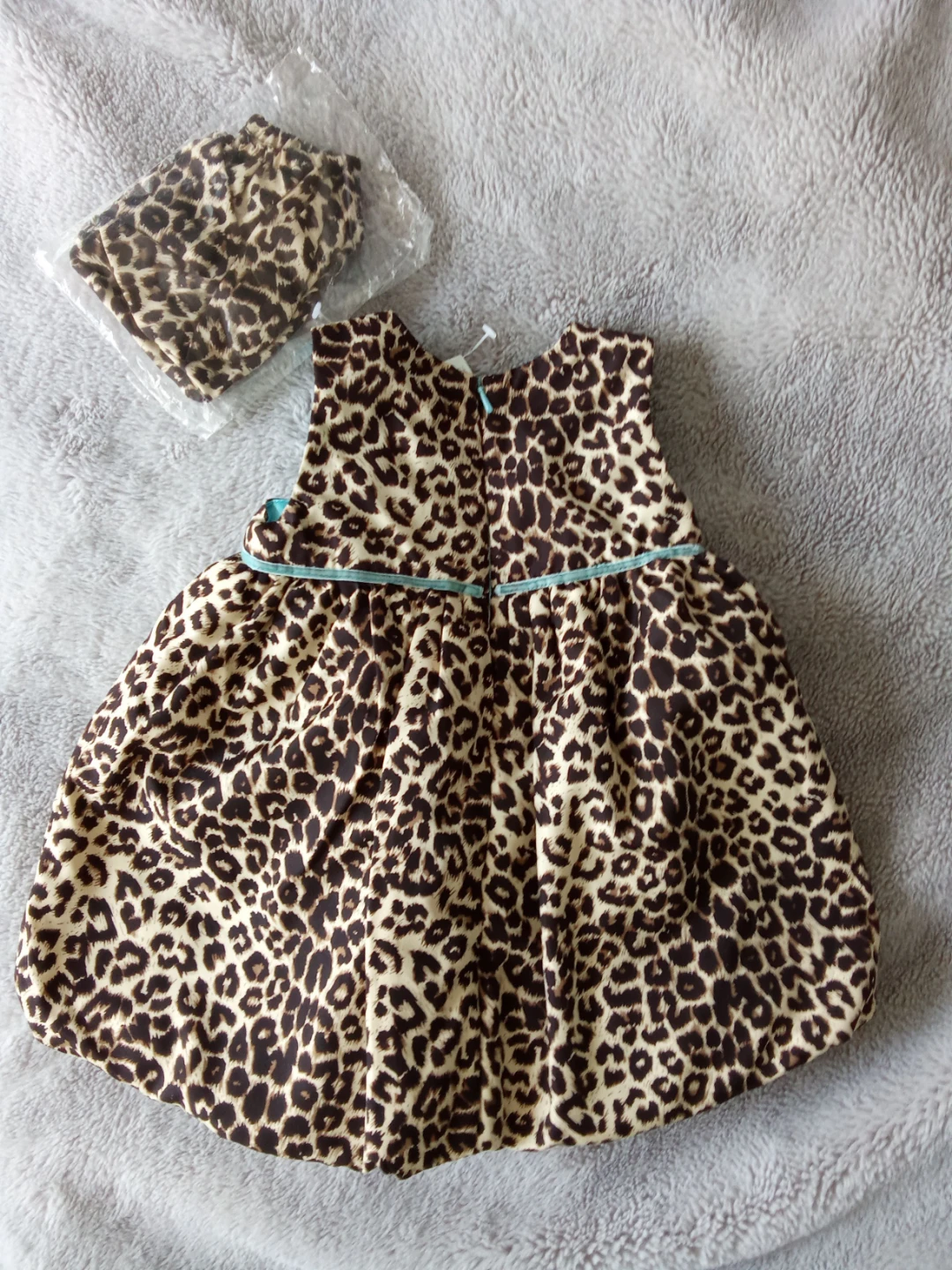 Leopard Print Baby Dress with Matching Bottoms 6-9M - photo 3