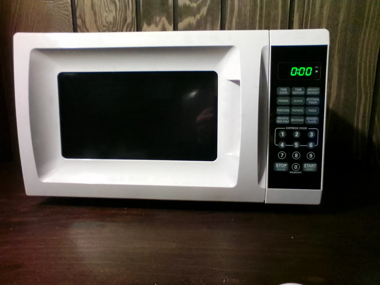 White Microwave Oven - 1050 Watts - photo 2
