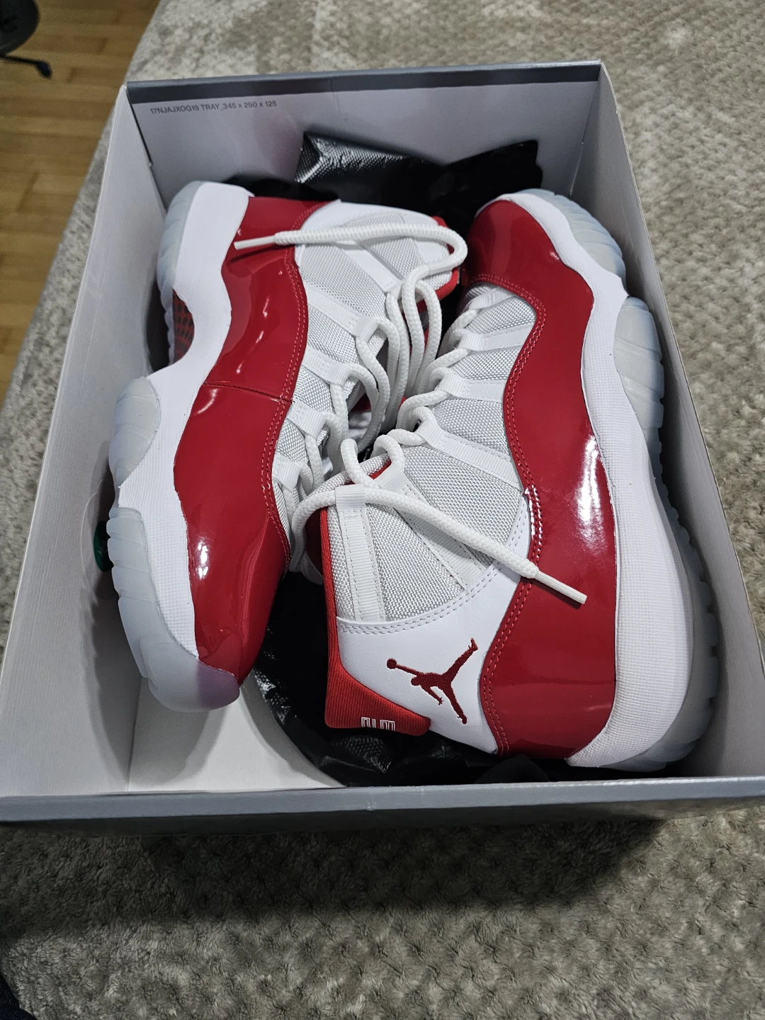 Air Jordan 11 Retro Varsity Red/white Size 11 - photo 5