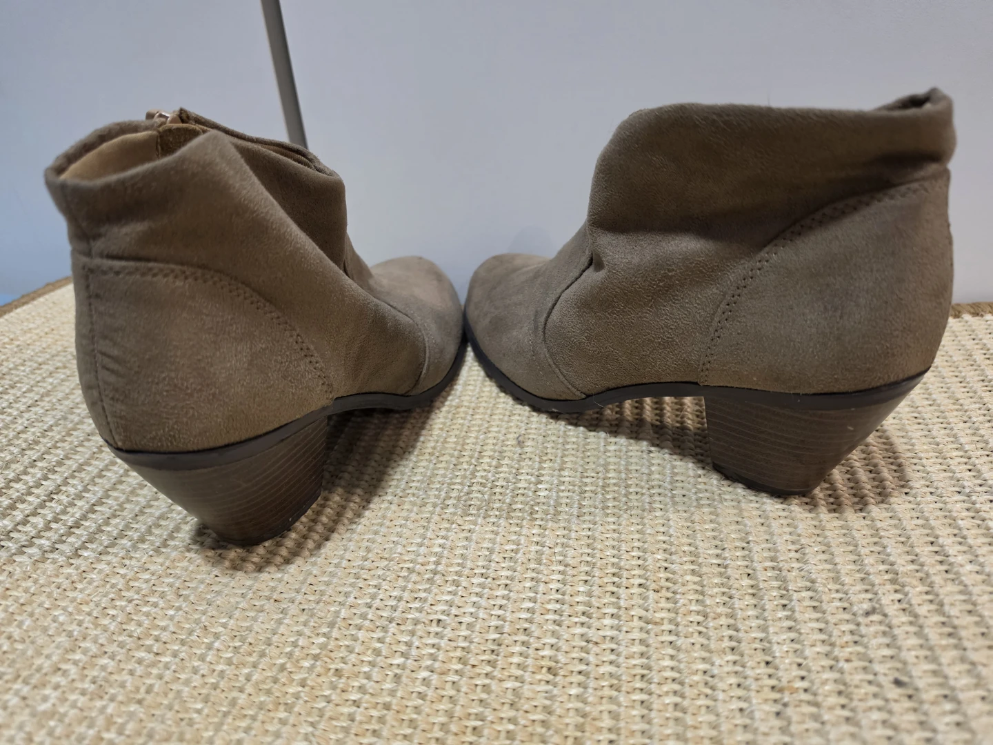 US 6 CityClassified Strider Light Brown Ankle Boots - photo 2