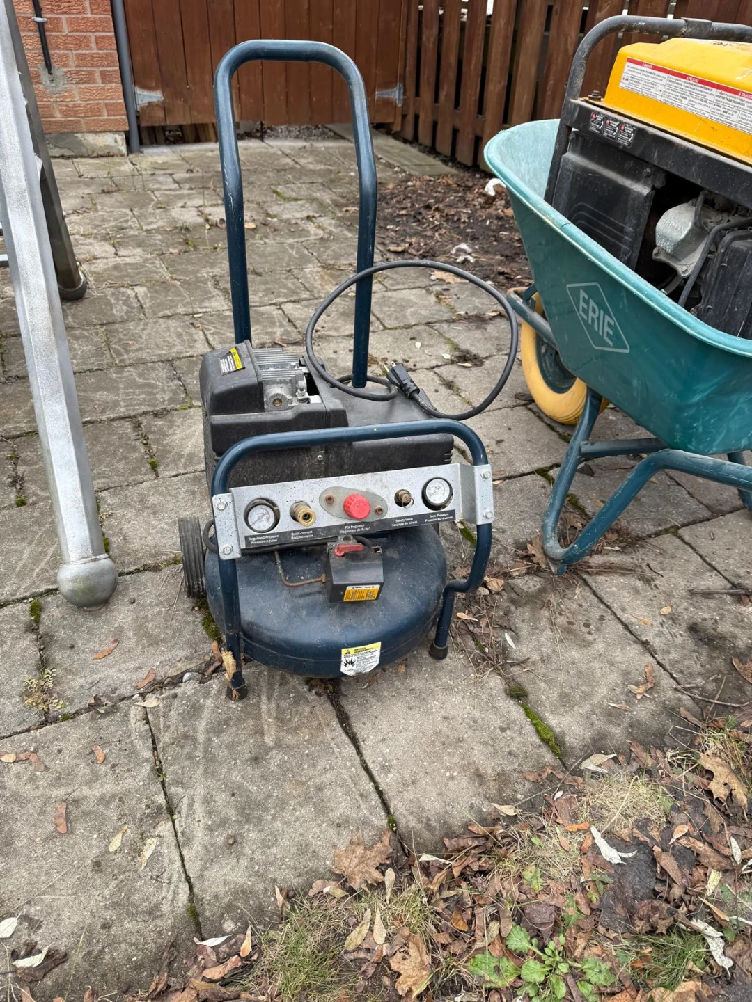 Air Compressor - photo 2