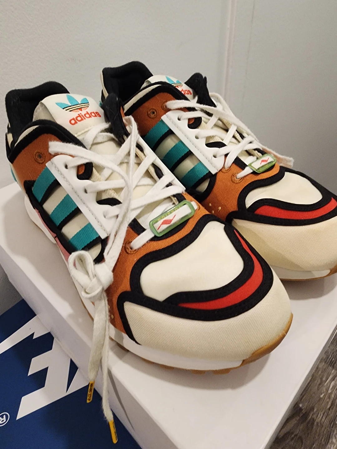 Pre owned/used Adidas ZX 10000 "Krusty Burger" - photo 2