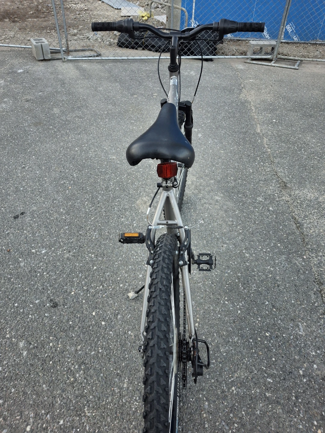Mongoose "Laxer" Mountain Bike - photo 3