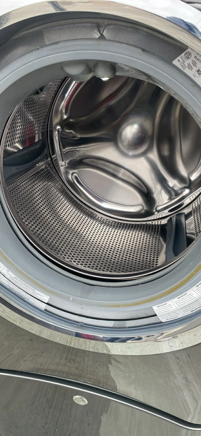 Electrolux Front Load Washer and Dryer Set - photo 5