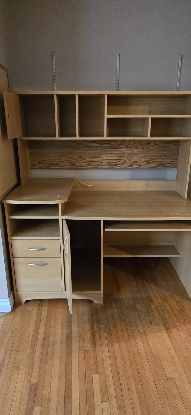 Small sturdy office desk - photo 3