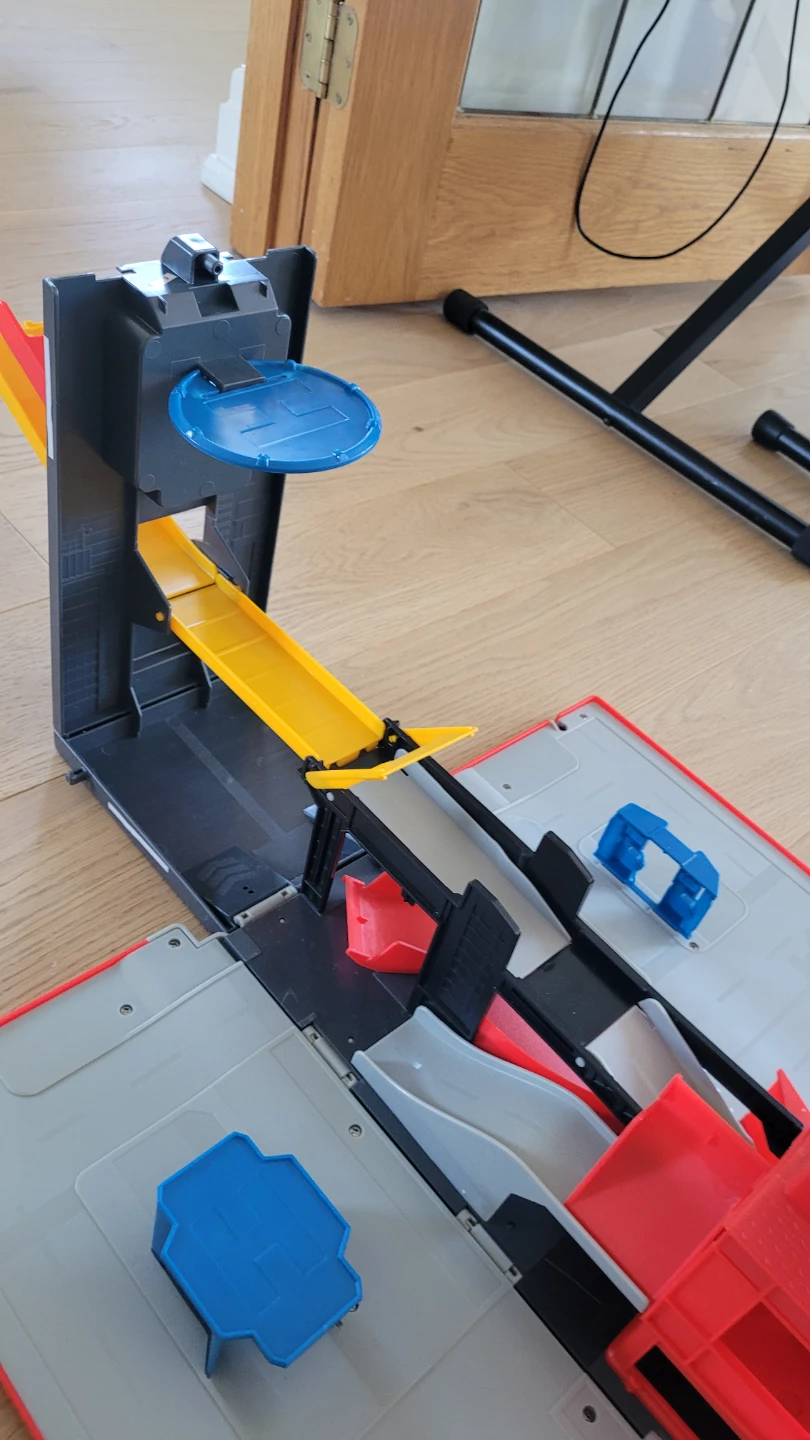 Hot Wheels City Fire Station playset - photo 5