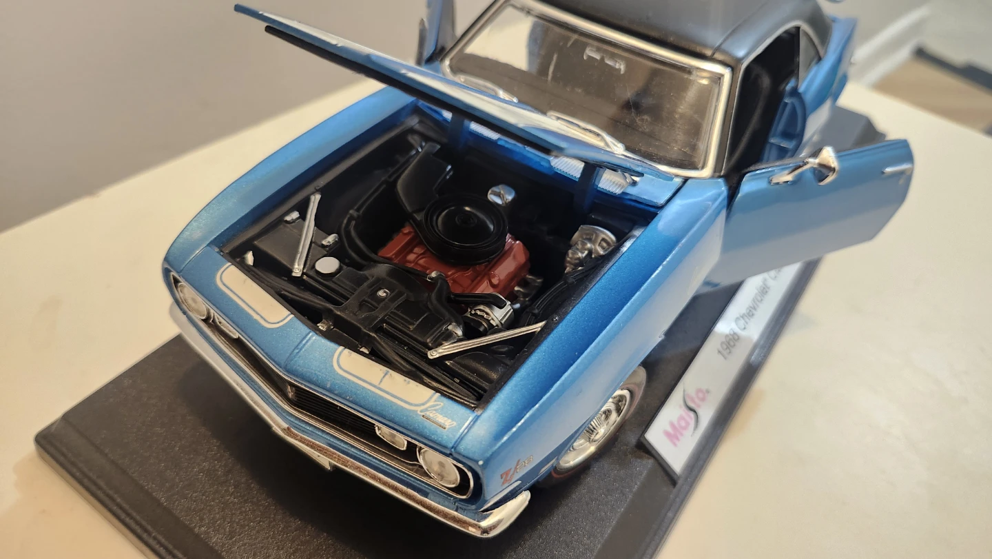Maisto 1968 Chevrolet Camaro Z/28 Diecast Model Car - photo 5