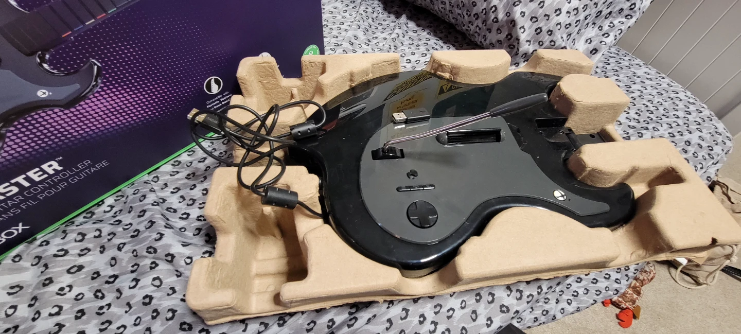 PDP Riffmaster Wireless Guitar Controller for Xbox - photo 2