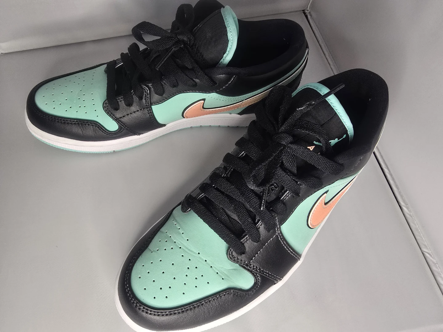 Air Jordan 1 Low SE (Special Edition) Tropical Twist SIZE 8.5 - photo 3