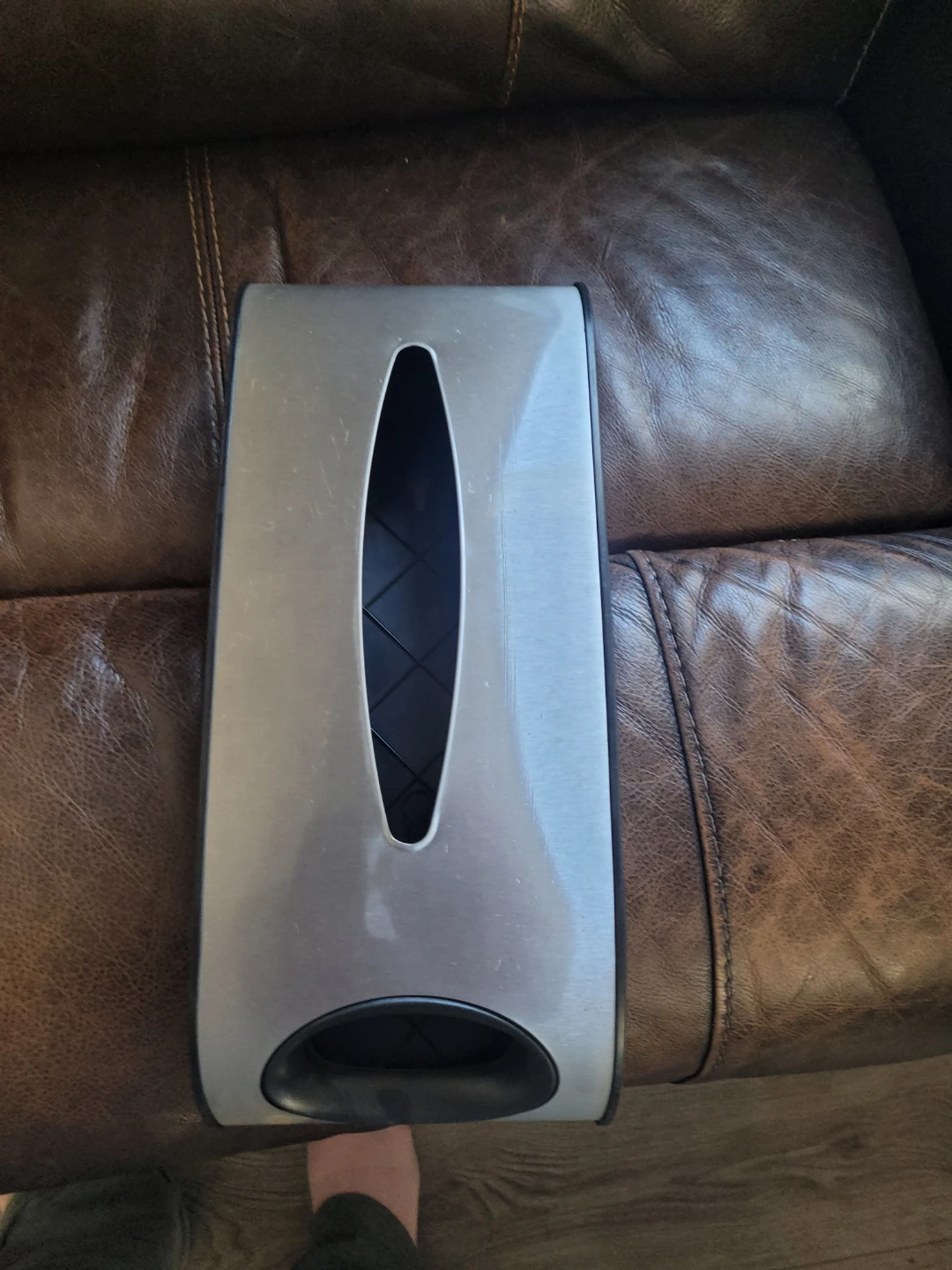 Sleek Metal bag holder