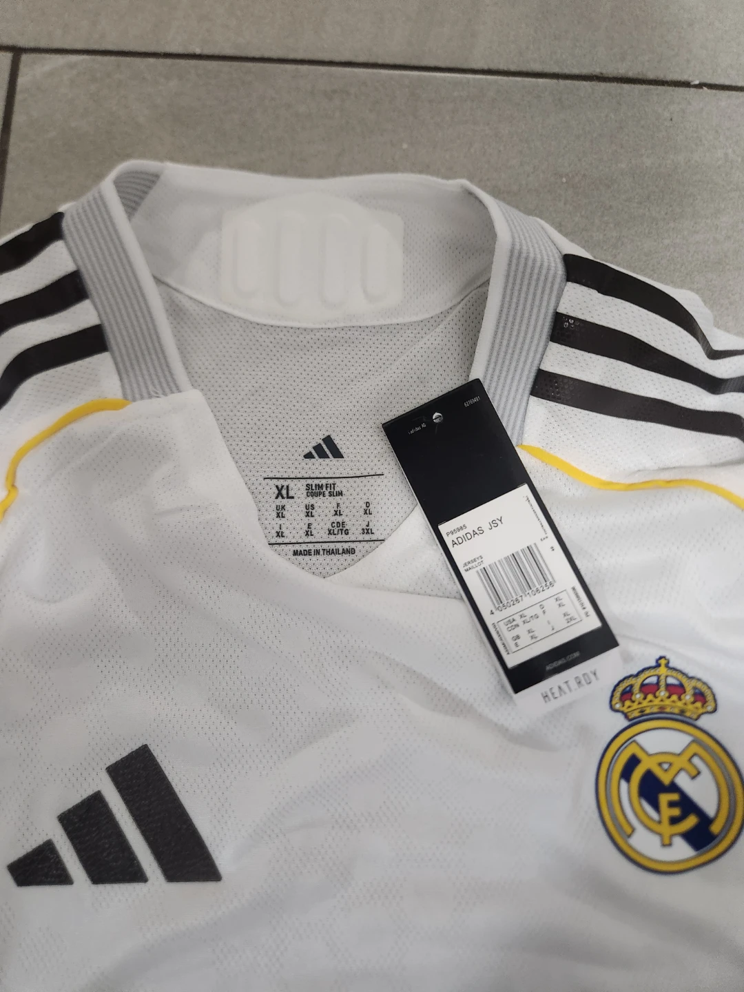 Real Madrid Adidas Jersey XL - photo 3