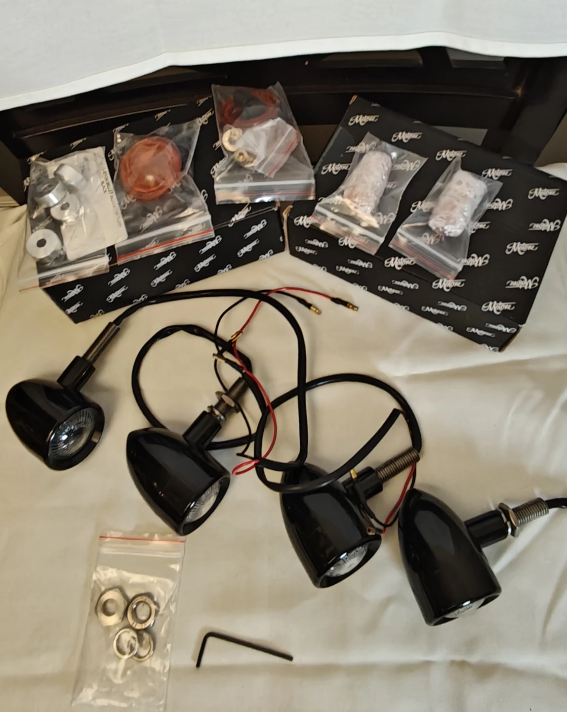 Motone Billet Turn Signals - Anodised Black - photo 2