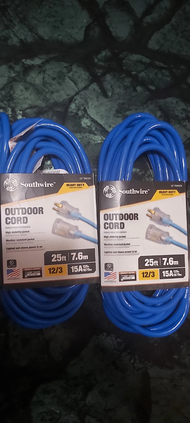 Southwire Heavy Duty Outdoor Extension Cord - 25ft - photo 2