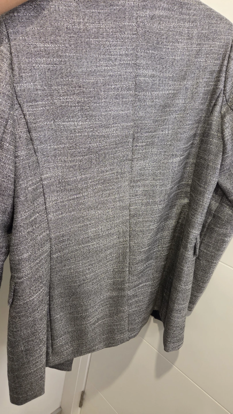 DYNAMITE Grey Shimmery Blazer LG - photo 4
