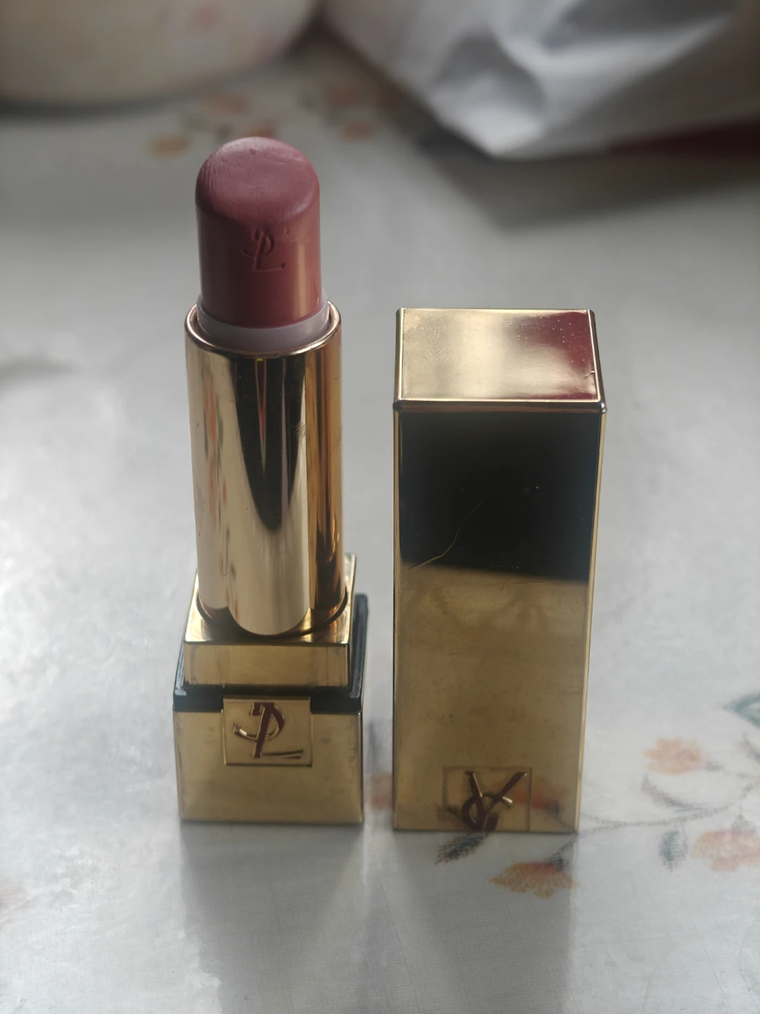 Yves Saint Laurent Rouge Pur Couture Lipstick Shade 06