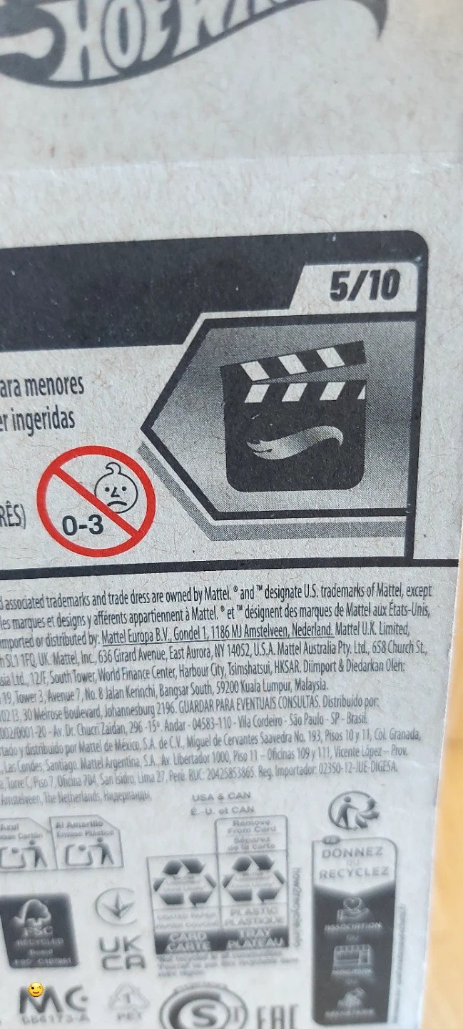 Hot Wheels Knight Rider K.I.T.T. Die-Cast Car - photo 3