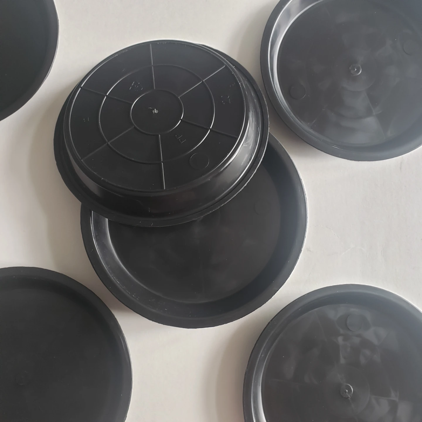 Set of 15 Plant Saucers - photo 2