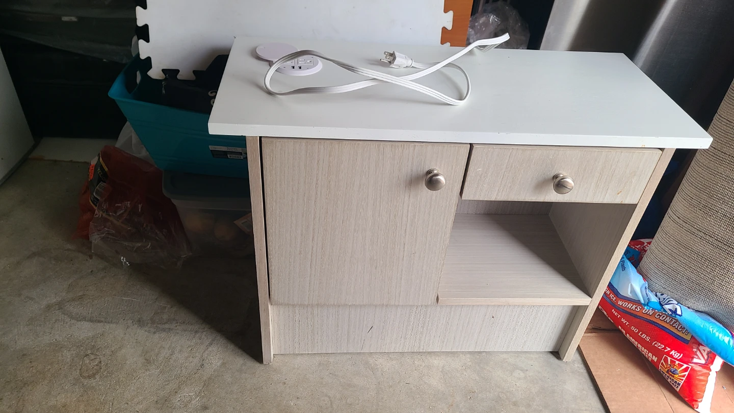 White End Table with Built-in Power Outlet - photo 5